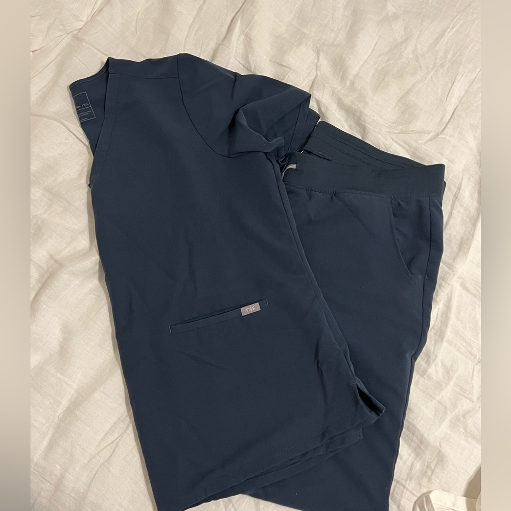 Figs Zamora high waisted pant and casma top